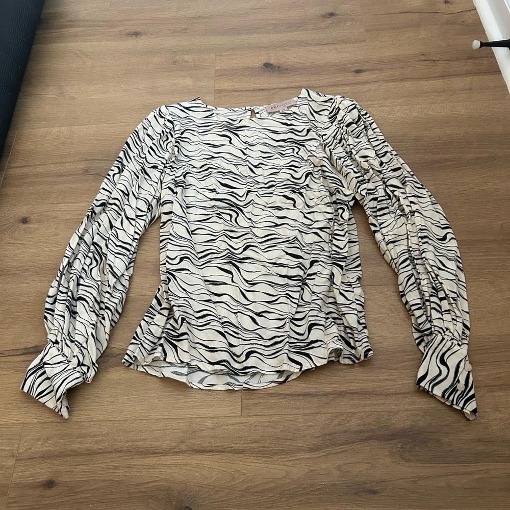 Philosophy Black and White Print Blouse - Picture 3 of 3